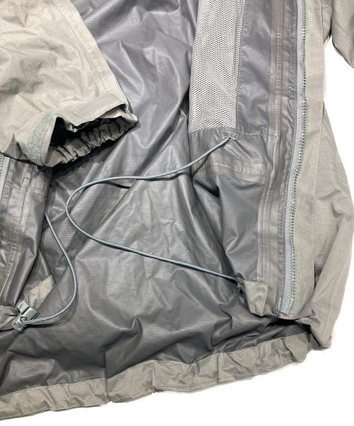 Patagonia（パタゴニア）Patagonia (パタゴニア) MARS LEVEL 6 ジャケット カーキ サイズ:XLの古着・服飾アイテム