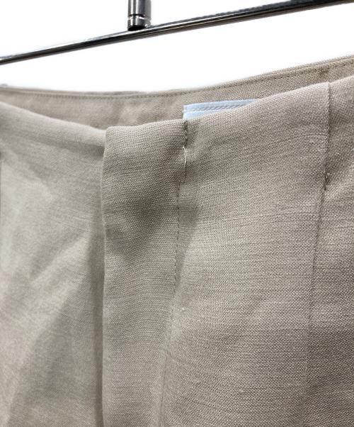 UNITED ARROWS TOKYO（ユナイテッドアローズトウキョウ）UNITED ARROWS TOKYO (ユナイテッドアローズトウキョウ) センタープレスパンツ ベージュ サイズ:36の古着・服飾アイテム