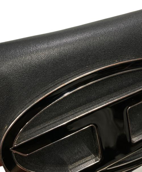 DIESEL（ディーゼル）DIESEL (ディーゼル) 1DRプレートワンショルダーバッグ ブラックの古着・服飾アイテム