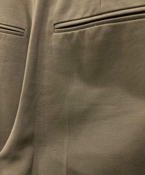 MIESROHE（ミースロエ）MIESROHE (ミースロエ) ストレッチテーパードパンツ カーキ サイズ:1の古着・服飾アイテム