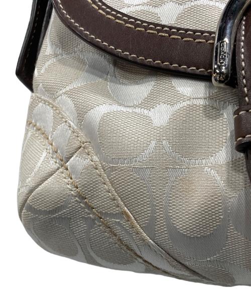 COACH（コーチ）COACH (コーチ) ソーホーシグネチャーワンショルダーバッグ ホワイトの古着・服飾アイテム