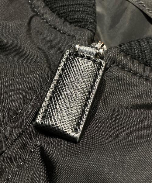 PRADA（プラダ）PRADA (プラダ) RE-NYLON プレートロゴボンバージャケット ブラック サイズ:50の古着・服飾アイテム