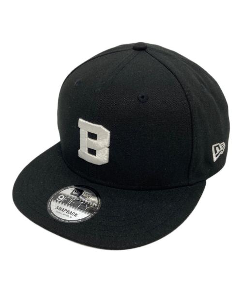 New Era（ニューエラ）New Era (ニューエラ) MARKA (マーカ) コラボB刺繍キャップ ブラックの古着・服飾アイテム