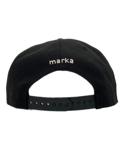 New Era（ニューエラ）New Era (ニューエラ) MARKA (マーカ) コラボB刺繍キャップ ブラックの古着・服飾アイテム