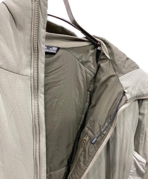 ARC'TERYX（アークテリクス）ARC'TERYX (アークテリクス) アトムARフーディ グリーン サイズ:Mの古着・服飾アイテム