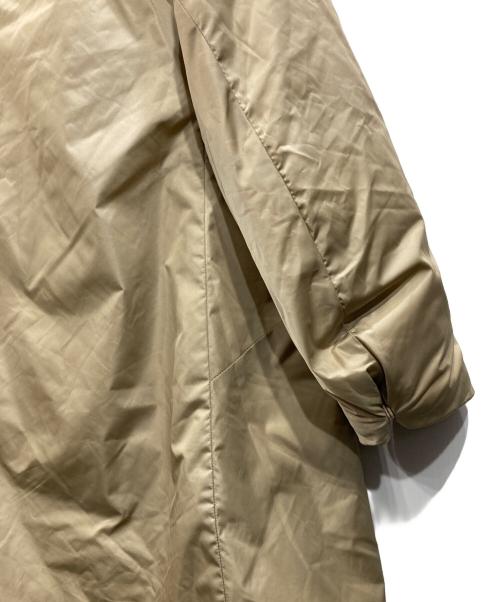 NANGA（ナンガ）NANGA (ナンガ) 野尻美穂 ダウンコート ベージュ サイズ:Freeの古着・服飾アイテム