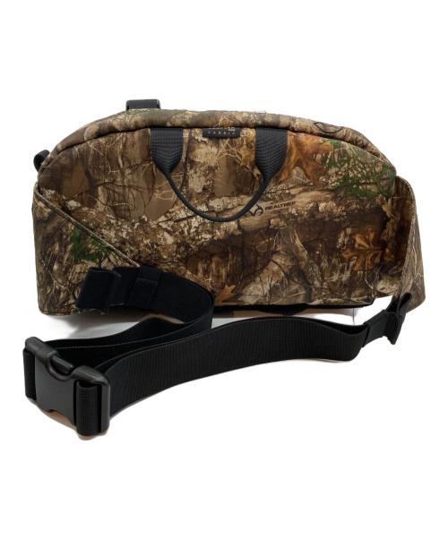 SUPREME（シュプリーム）Supreme (シュプリーム) 19FWウエストバッグリアルツリーカモ グリーンの古着・服飾アイテム