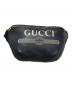 GUCCI（グッチ）の古着「シェリーラインロゴプリントボディーバッグ」｜ブラック