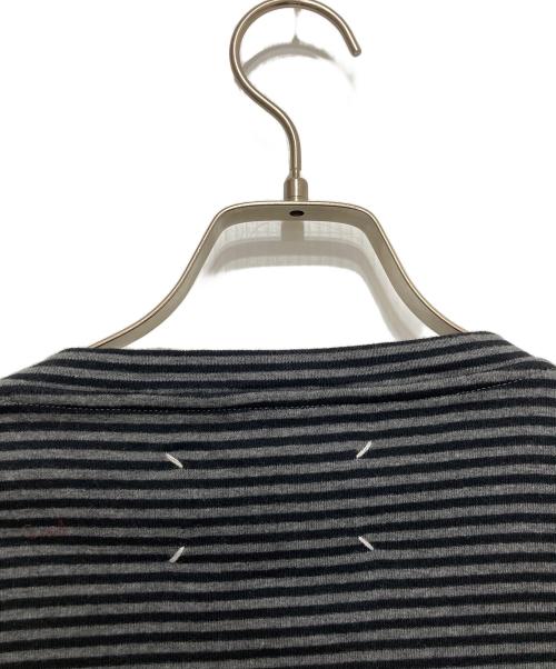 Maison Margiela（メゾンマルジェラ）Maison Margiela (メゾンマルジェラ) 4ステッチボーダーTシャツ グレー サイズ:44の古着・服飾アイテム