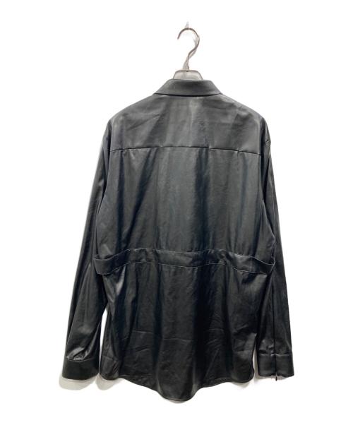 VEIN（ヴェイン）VEIN (ヴェイン) WASHABLE FAUX LEATHER SPLIT SLEEVE SHIRT ブラック サイズ:SIZE 3の古着・服飾アイテム