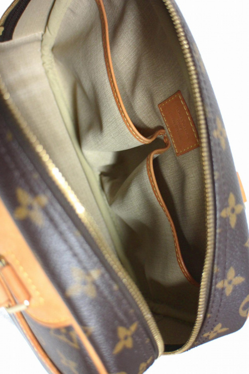 LOUIS VUITTON（ルイ ヴィトン）LOUIS VUITTON (ルイヴィトン) トゥルーヴィル サイズ:- モノグラム M42228 BA3098　の古着・服飾アイテム