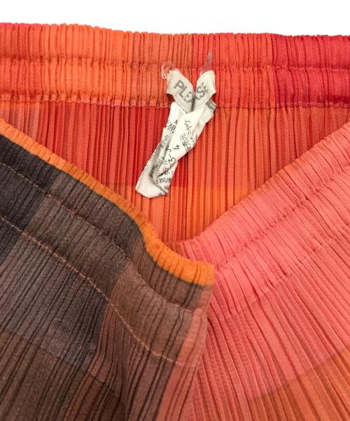PLEATS PLEASE ISSEY MIYAKE（プリーツプリーズ イッセイミヤケ）PLEATS PLEASE ISSEY MIYAKE チェックプリーツスカート カラフルグラデーションモザイク Colorful Gradation Mosaic PP83-JG813 ピンク サイズ:4の古着・服飾アイテム