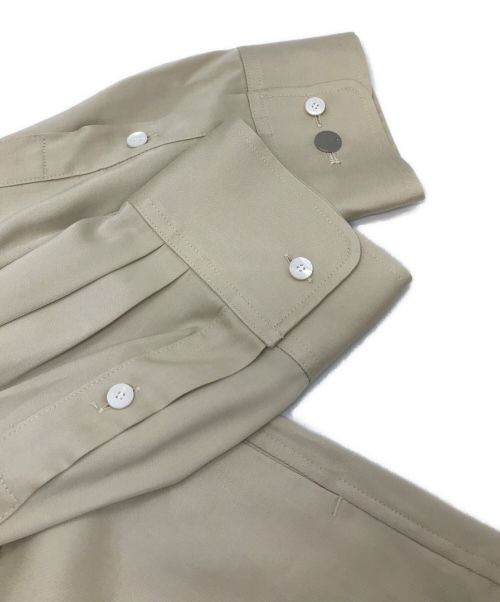 th products（ティーエイチプロダクツ）th products (ティーエイチプロダクツ) オーバーサイズバンドカラーシャツ　2102-HSH51 ベージュ サイズ:FREE 未使用品の古着・服飾アイテム