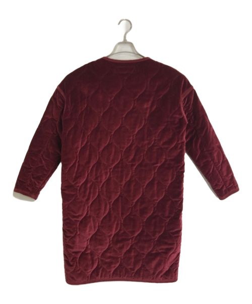 THE SHINZONE（ザ シンゾーン）THE SHINZONE (ザ シンゾーン) ノーカラーベロアキルティングコート QUILTING COAT レッド サイズ:FREEの古着・服飾アイテム