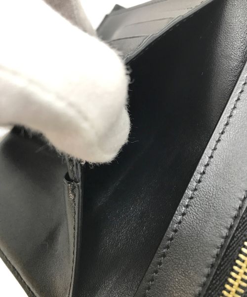 CELINE（セリーヌ）CELINE (セリーヌ) ミディアムストラップウォレット　レザー　S・FC・0262　二つ折り　コインケース　 ブラックの古着・服飾アイテム