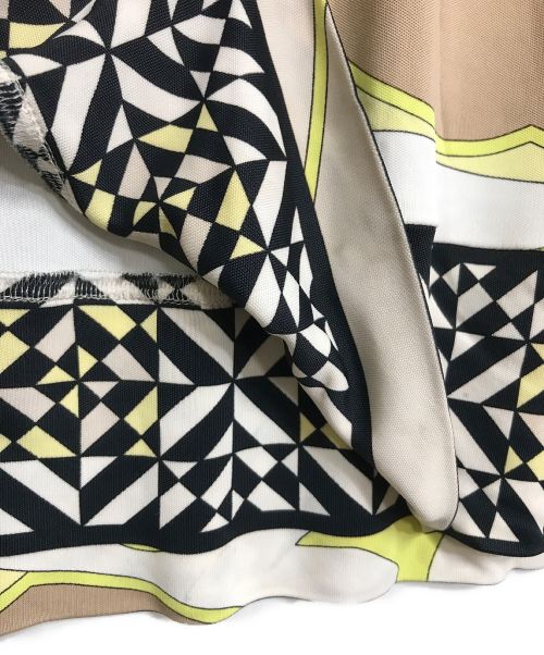 Emilio Pucci（エミリオ プッチ）Emilio Pucci (エミリオ プッチ) 総柄ワンピース　レーヨンワンピース　ロングワンピース イエロー サイズ:38の古着・服飾アイテム