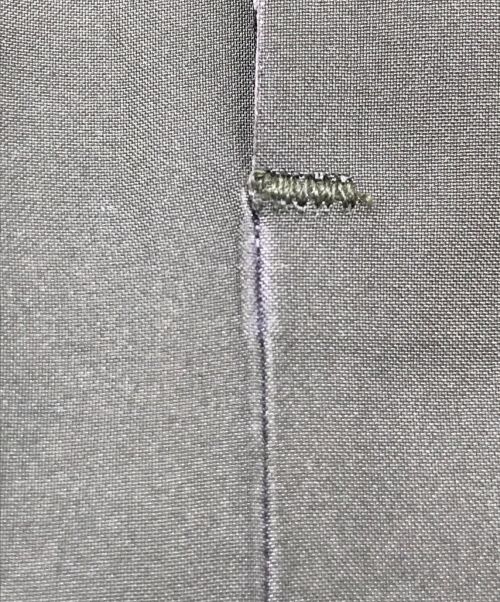 LARDINI BY YOSUKE AIZAWA（ラルディーニ バイ ヨウスケ アイザワ）LARDINI BY YOSUKE AIZAWA (ラルディーニ バイ ヨウスケ アイザワ) 相澤陽介 3Bジャケットテーラージャケット(レーザーカット) ジャケット　tailored jacket オリーブ/カーキ サイズ:Sの古着・服飾アイテム