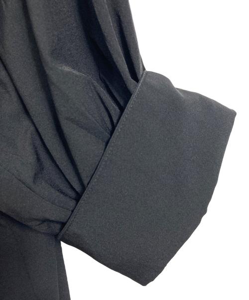 SUM1 STYLE（スミスタイル）SUM1 STYLE (スミスタイル) リボン付きランダムギャザーワンピース　ナイロンワンピース　ロングワンピース　マキシワンピース　ear PAPILLONNER取扱い ブラック サイズ:FREEの古着・服飾アイテム