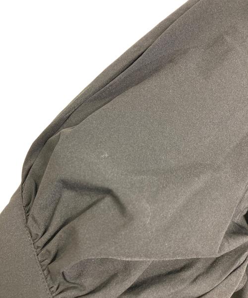 SUM1 STYLE（スミスタイル）SUM1 STYLE (スミスタイル) リボン付きランダムギャザーワンピース　ナイロンワンピース　ロングワンピース　マキシワンピース　ear PAPILLONNER取扱い ブラック サイズ:FREEの古着・服飾アイテム