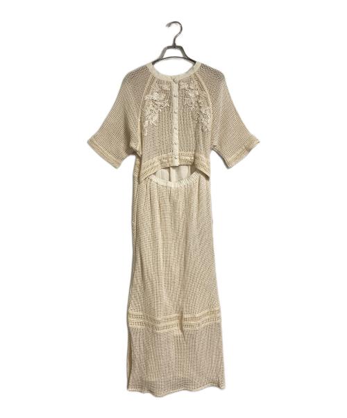 willfully（ウィルフリー）willfully (ウィルフリー) オープンロングカフス ワンピース ベージュ サイズ:FREEの古着・服飾アイテム