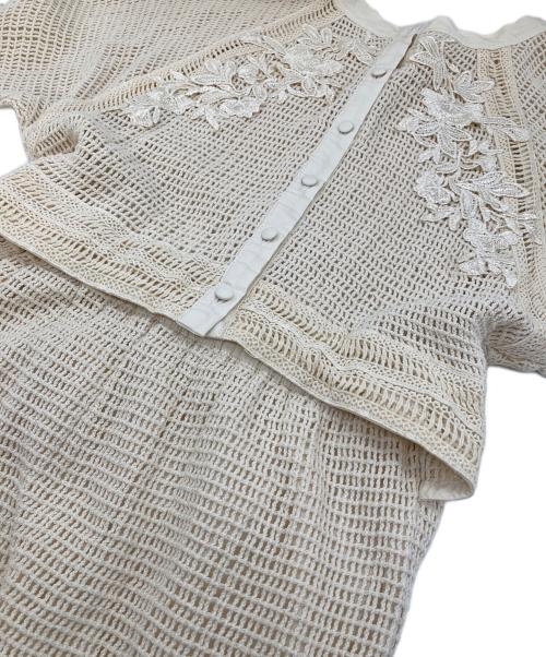 willfully（ウィルフリー）willfully (ウィルフリー) オープンロングカフス ワンピース ベージュ サイズ:FREEの古着・服飾アイテム