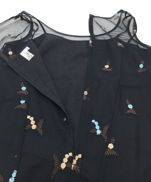 ROBE DE CHAMBRE COMME DES GARCONS（ローブドシャンブル コムデギャルソン）ROBE DE CHAMBRE COMME DES GARCONS (ローブドシャンブル コムデギャルソン) フラワー エンブロイダリー チュール ワンピース ブラック サイズ:Mの古着・服飾アイテム