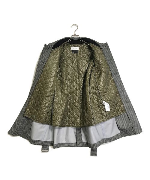 AOURE（アウール）AOURE (アウール) ラミネートウールコート　インナー付コート ホワイト×ブラック サイズ:Mの古着・服飾アイテム