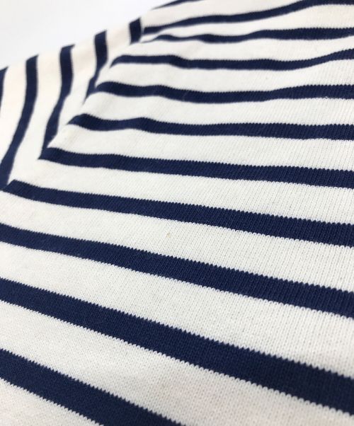 SAINT JAMES（セントジェームス）SAINT JAMES (セントジェームス) ハートエルボーパッチバスクシャツ OUESSANT (ウェッソン) ホワイト×ネイビー サイズ:XSの古着・服飾アイテム