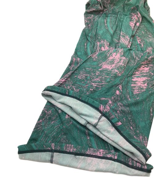 TOGA PULLA（トーガ プルラ）TOGA PULLA (トーガ プルラ) トリコットプリントジャージパンツ　フレアパンツ　デザインパンツ　総柄 グリーン×ピンク サイズ:34の古着・服飾アイテム