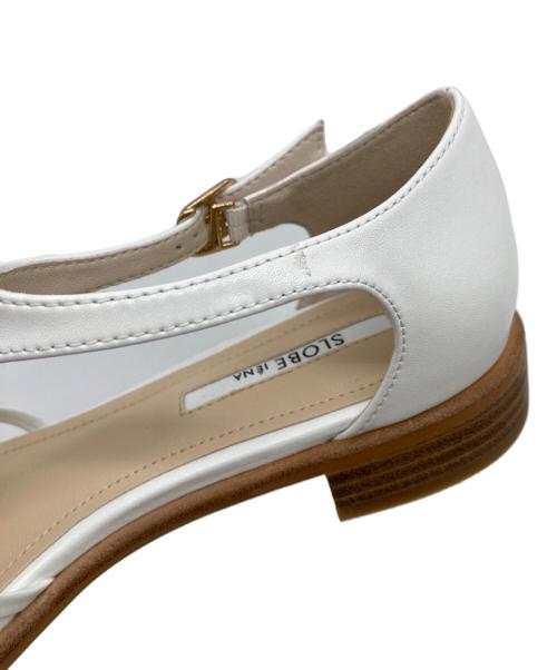 SLOBE IENA（スローブ イエナ）SLOBE IENA (スローブ イエナ) SLOBE グルカサンダル　フラットサンダル　ローヒールサンダル ホワイト サイズ:24.5cmの古着・服飾アイテム