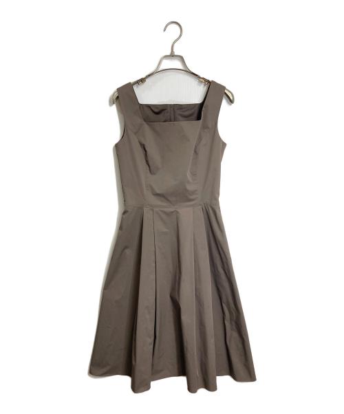 FOXEY NEWYORK（フォクシーニューヨーク）FOXEY NEWYORK (フォクシーニューヨーク) ノースリーブタックワンピース ブラウン サイズ:38の古着・服飾アイテム