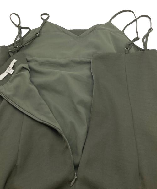 UN3D.（アンスリード）UN3D. (アンスリード) アシンメトリーティアードキャミワンピース オリーブ サイズ:36の古着・服飾アイテム