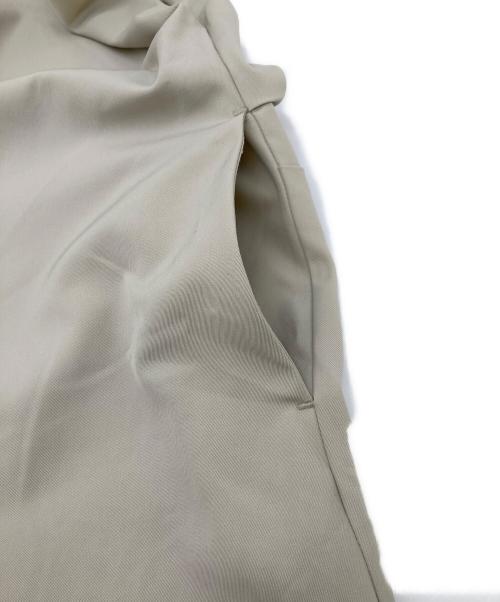 MARW UNITED ARROWS（マルゥ ユナイテッドアローズ）MARW UNITED ARROWS (マルゥ ユナイテッドアローズ) サイドタック ロングワンピース ベージュ サイズ:38の古着・服飾アイテム