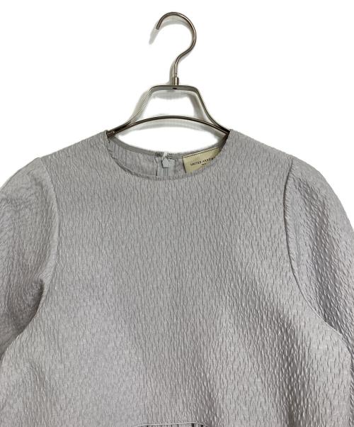 UNITED ARROWS（ユナイテッドアローズ）UNITED ARROWS (ユナイテッドアローズ) エアリージャカード ペプラム 9SL ブラウス グレー サイズ:38の古着・服飾アイテム