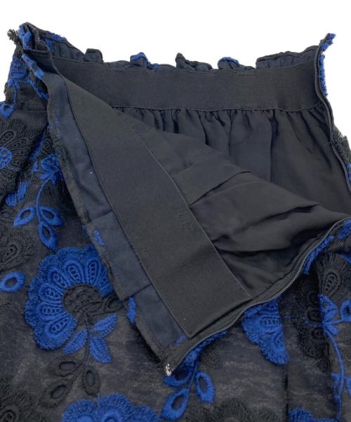 martinique（マルティニーク）martinique (マルティニーク) 刺繍タックスカート ブルー×ブラック サイズ:1の古着・服飾アイテム