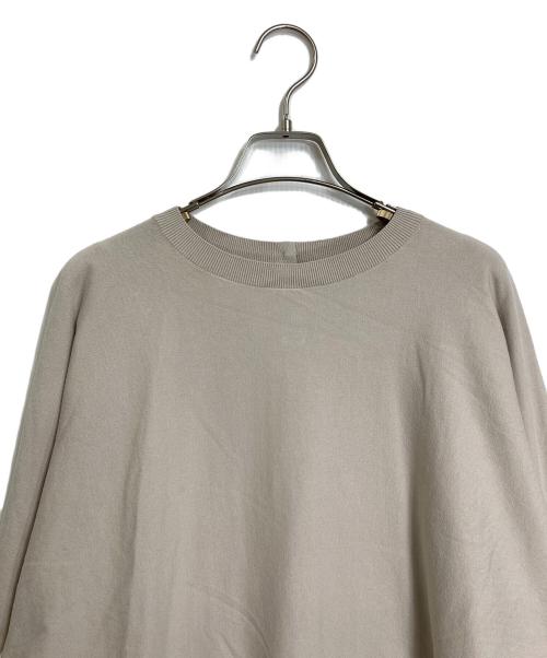 23区（ニジュウサンク）23区 (ニジュウサンク) ヴィスコースストレッチ ドルマン ニット ベージュ サイズ:Mの古着・服飾アイテム