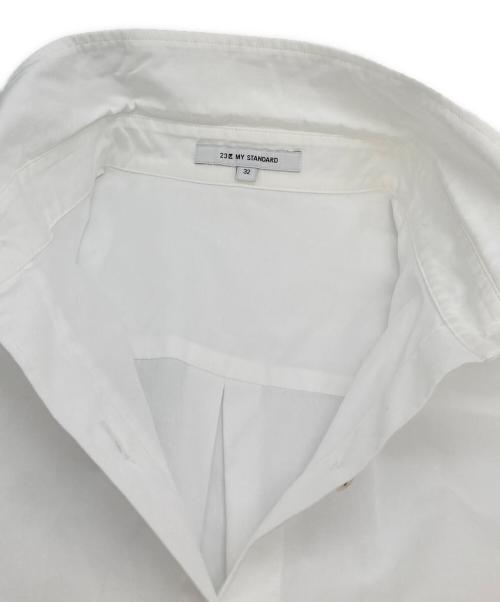 23区（ニジュウサンク）23区 (ニジュウサンク) CANCLINIベーシックシャツ ホワイト サイズ:32の古着・服飾アイテム