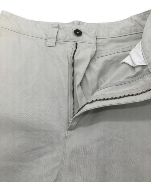 MHL（エムエイチエル）MHL (エムエイチエル) JAPANESE COTTON LINEN DRILL TROUSERS  コットンリネンパンツ　日本製　23SS ホワイト サイズ:1の古着・服飾アイテム