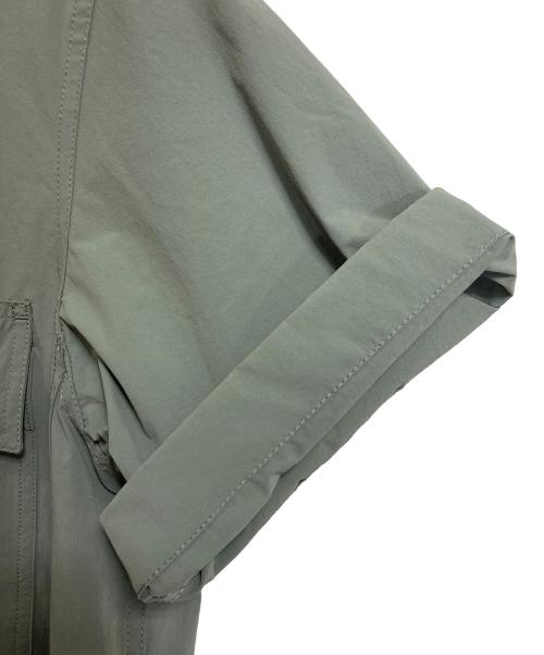 Carhartt WIP（カーハート ワークインプログレス）CARHARTT WIP (カーハート ワークインプログレス) S/S MODESTO SHIRT  モデストシャツ　半袖シャツ　ナイロンシャツ グリーン サイズ:Mの古着・服飾アイテム