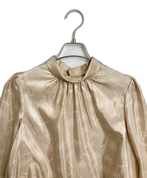 M'S GRACY（エムズグレイシー）M'S GRACY (エムズグレイシー) アイコンモチーフブラウス ベージュ サイズ:40の古着・服飾アイテム