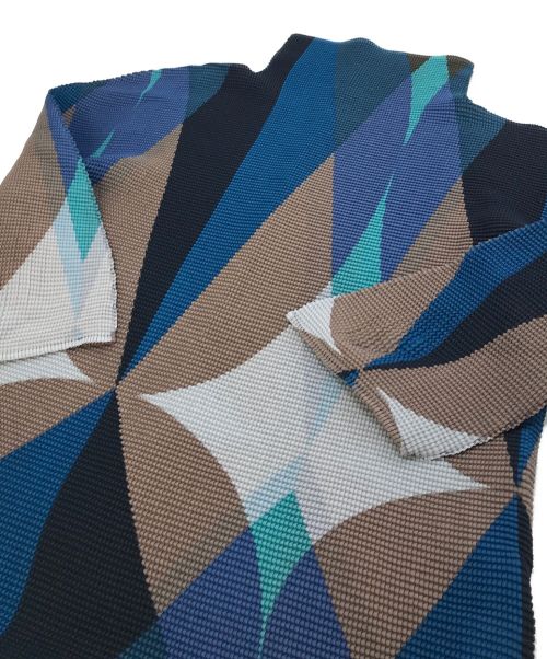 me ISSEY MIYAKE（ミーイッセイ ミヤケ）me ISSEY MIYAKE (ミーイッセイ ミヤケ) 総柄ボックスプリーツブラウス マルチカラー サイズ:実寸参照の古着・服飾アイテム