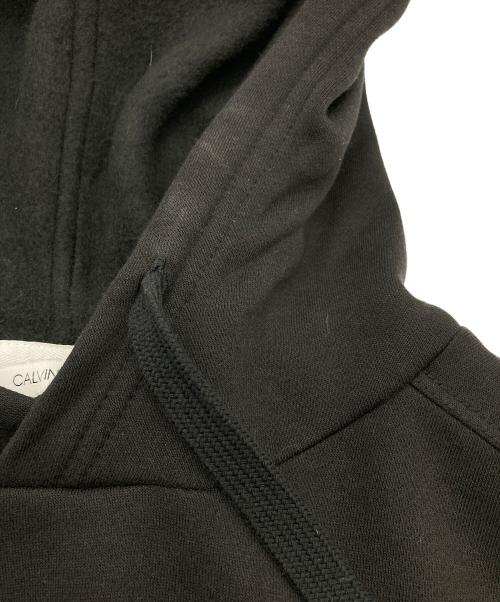 Calvin Klein（カルバンクライン）Calvin Klein (カルバンクライン) プルオーバーパーカー　ロゴプリントパーカー　フーディ ブラック サイズ:Sの古着・服飾アイテム