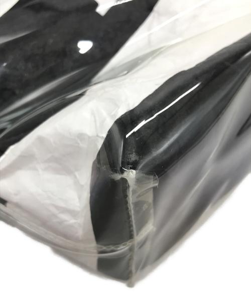 the weekend hotel（ザウィークエンドホテル）the weekend hotel (ザウィークエンドホテル) PVCBag(THE)Stripe　2wayバッグ　トートバッグ　ショルダーバッグ　未使用品 ホワイト×ブラック サイズ:実寸参照の古着・服飾アイテム