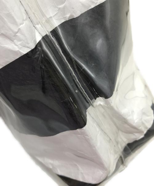 the weekend hotel（ザウィークエンドホテル）the weekend hotel (ザウィークエンドホテル) PVCBag(THE)Stripe　2wayバッグ　トートバッグ　ショルダーバッグ　未使用品 ホワイト×ブラック サイズ:実寸参照の古着・服飾アイテム