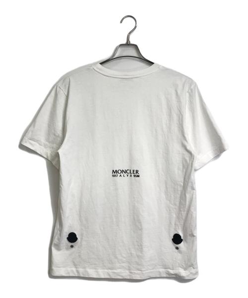 MONCLER（モンクレール）MONCLER (モンクレール) ALYX (アリクス) ビックロゴTシャツ ロゴワッペン付き ホワイト サイズ:Mの古着・服飾アイテム