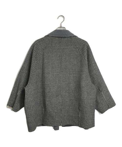 Adam et Rope（アダム エ ロペ）Adam et Rope (アダム エ ロペ) スタンドカラーリバーコート ホワイト×ブラック サイズ:FREEの古着・服飾アイテム