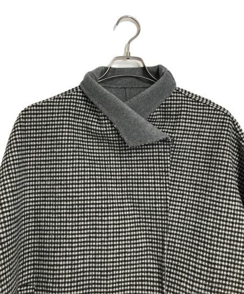 Adam et Rope（アダム エ ロペ）Adam et Rope (アダム エ ロペ) スタンドカラーリバーコート ホワイト×ブラック サイズ:FREEの古着・服飾アイテム