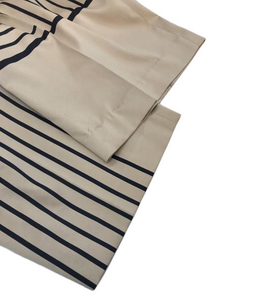 LE CIEL BLEU（ルシェルブルー）LE CIEL BLEU (ルシェルブルー) Geometrical Printed Pants ワイドパンツ ベージュ×ブラック サイズ:36の古着・服飾アイテム