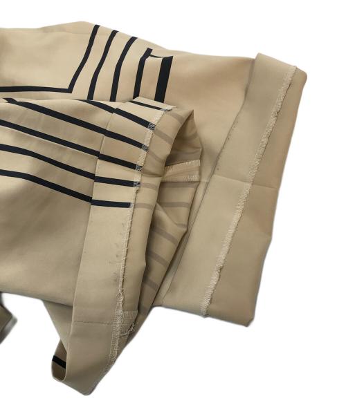 LE CIEL BLEU（ルシェルブルー）LE CIEL BLEU (ルシェルブルー) Geometrical Printed Pants ワイドパンツ ベージュ×ブラック サイズ:36の古着・服飾アイテム