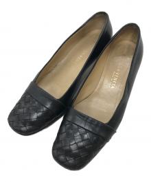 BOTTEGA VENETA（ボッテガベネタ）の古着「イントレチャートパンプス」｜ブラック